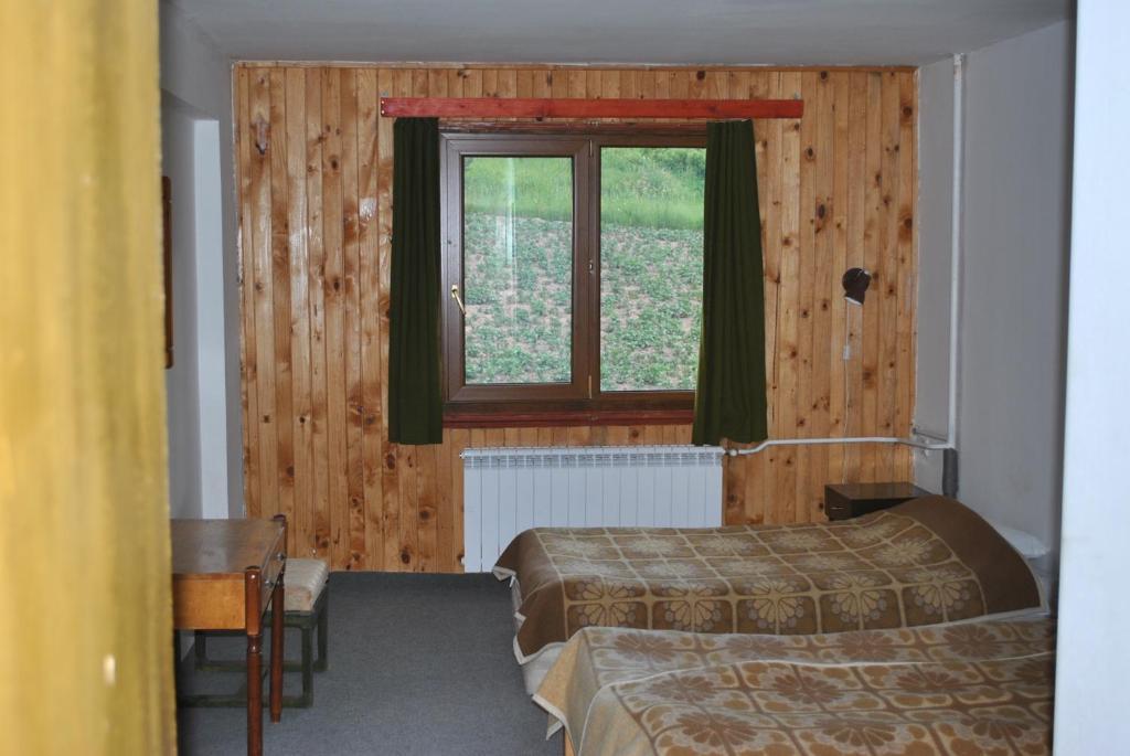 Kris Guesthouse Stoykite Habitación foto